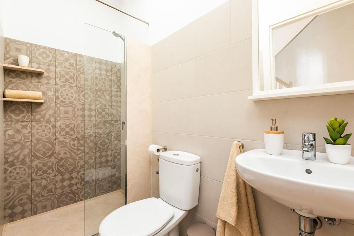 Roques 24 Villa Ciutadella  Luaran gambar